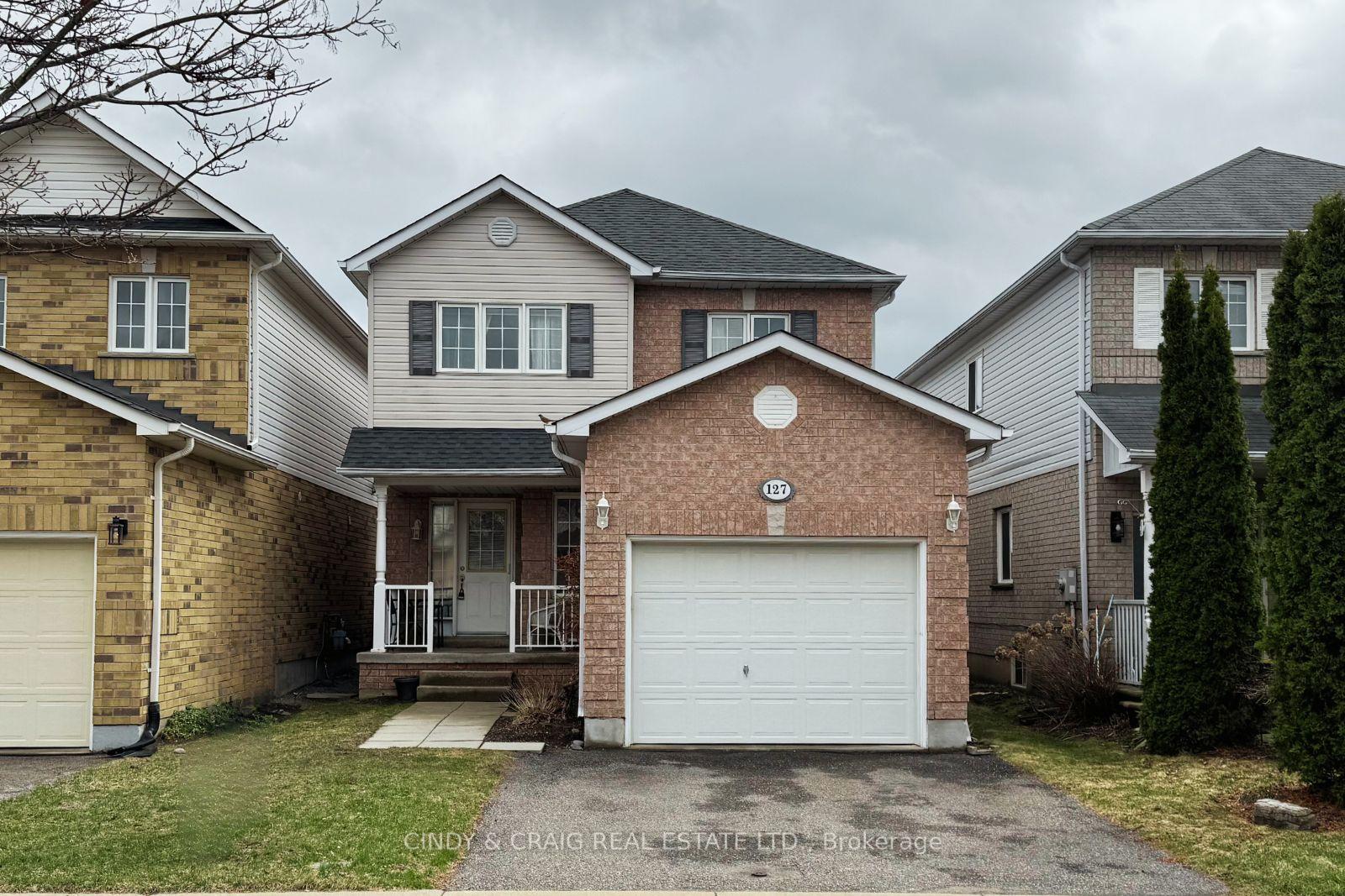 127-richfield-square-clarington-ontario-e12969228