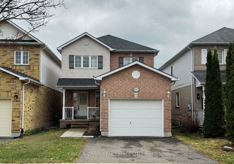 127-richfield-square-clarington-ontario-e12969228