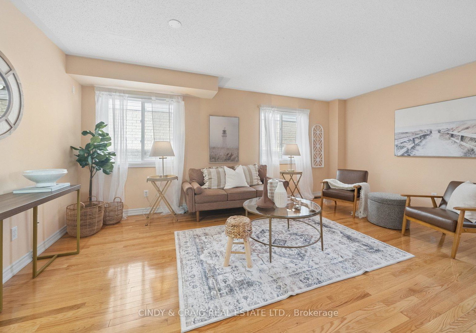 127-richfield-square-clarington-ontario-e12969228
