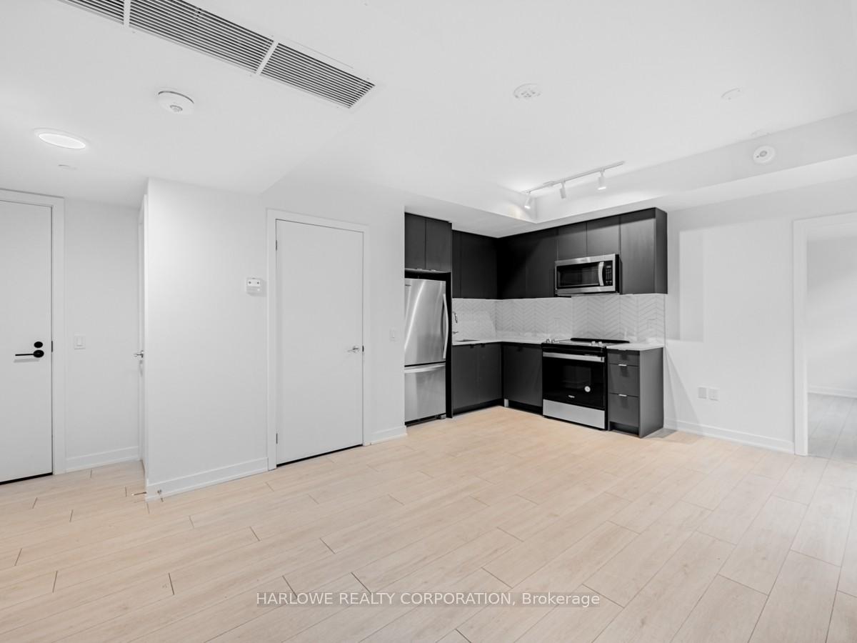 1612-charles-street-whitby-ontario-e12970364