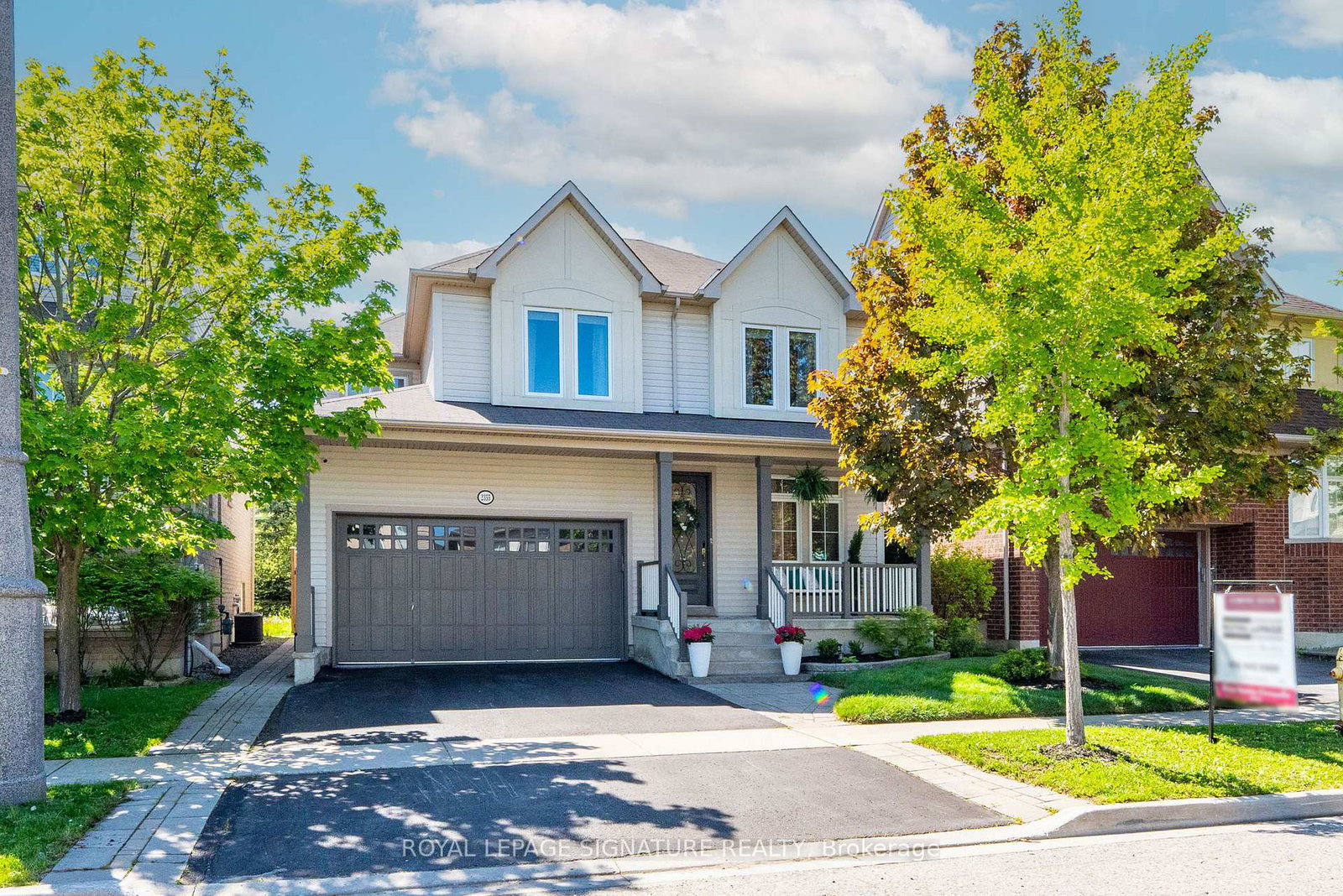 2355-pilgrim-square-oshawa-ontario-e12970860