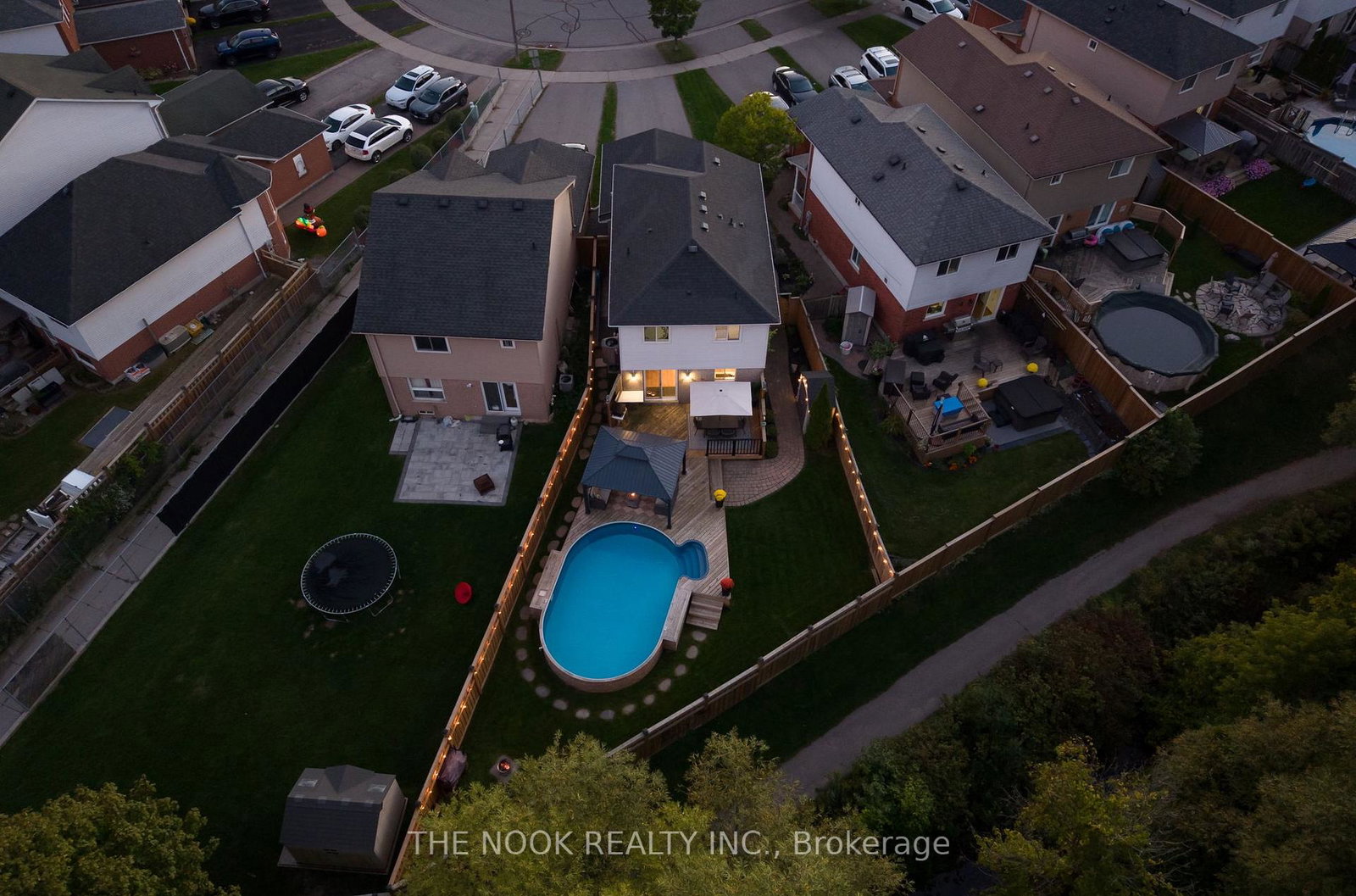 33-abernethy-crescent-clarington-ontario-e12971564