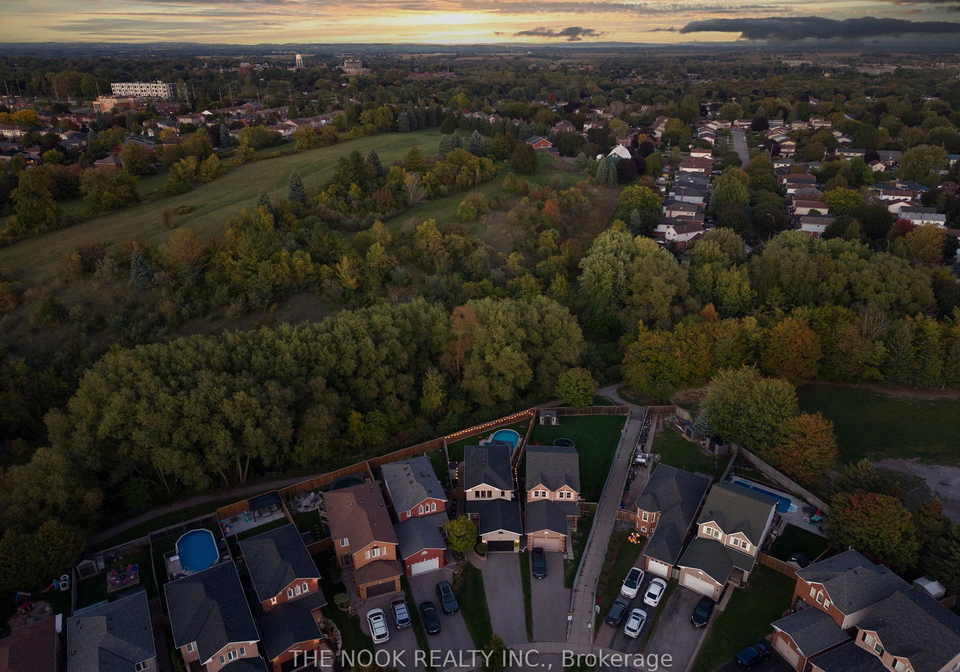 33-abernethy-crescent-clarington-ontario-e12971564