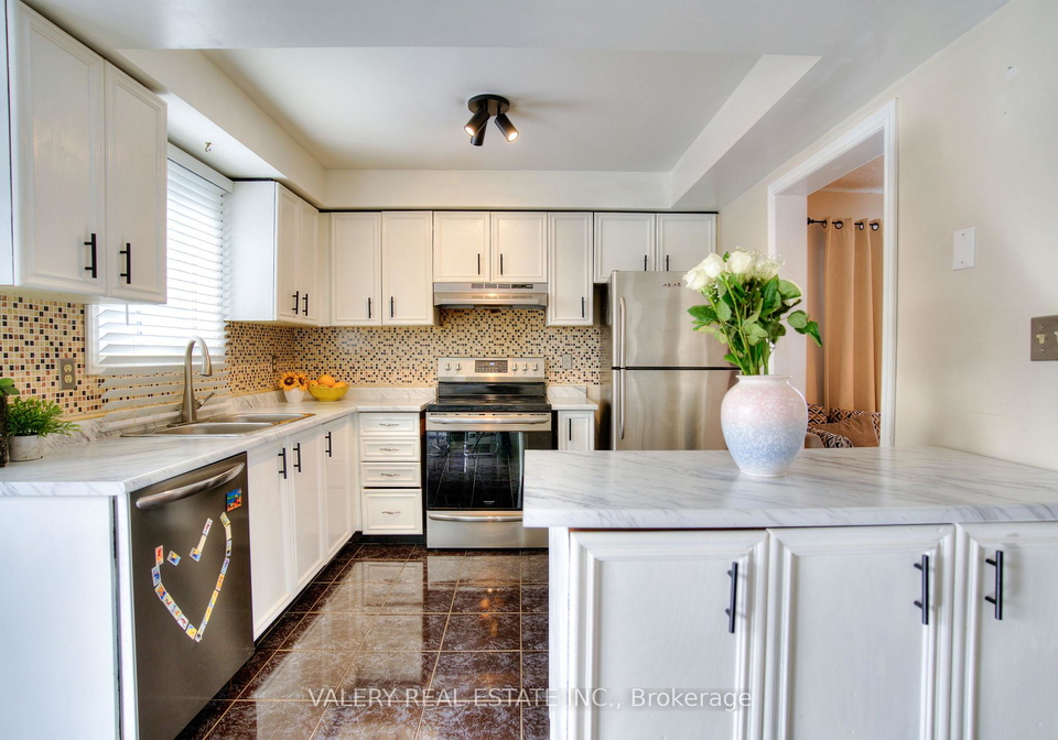 848-attersley-drive-oshawa-ontario-e12971870