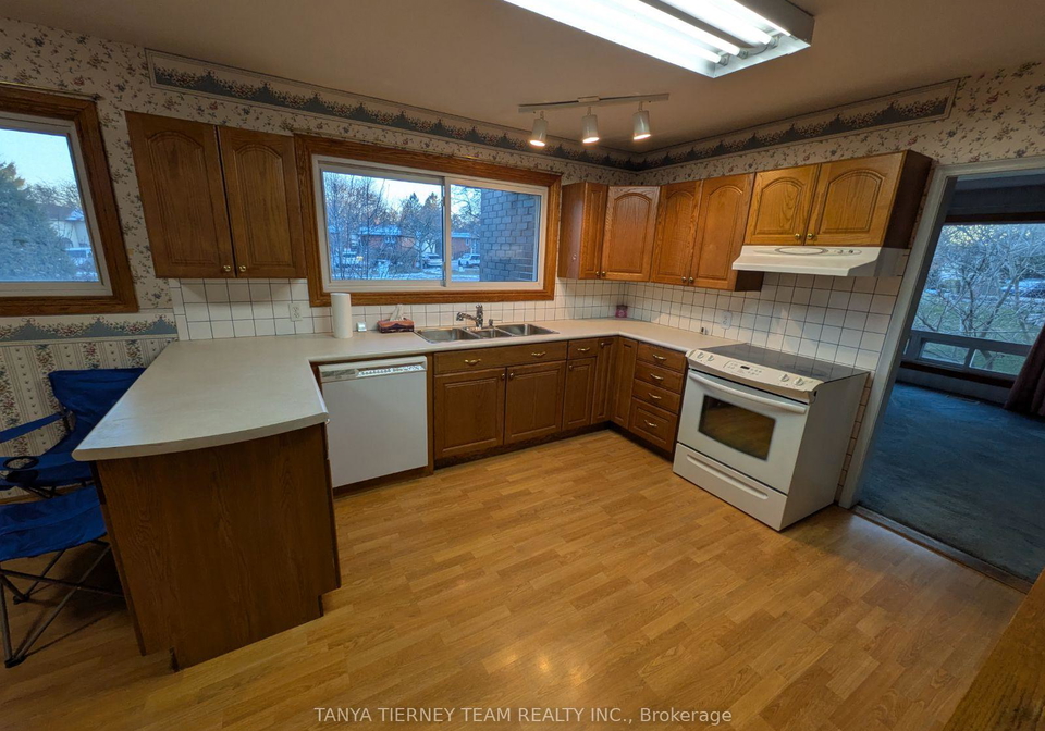 1864-manning-road-whitby-ontario-e12971948