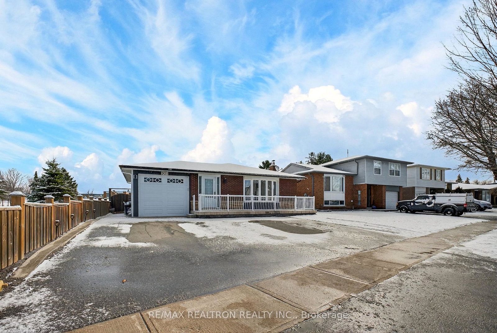 301-lupin-drive-whitby-ontario-e12973702