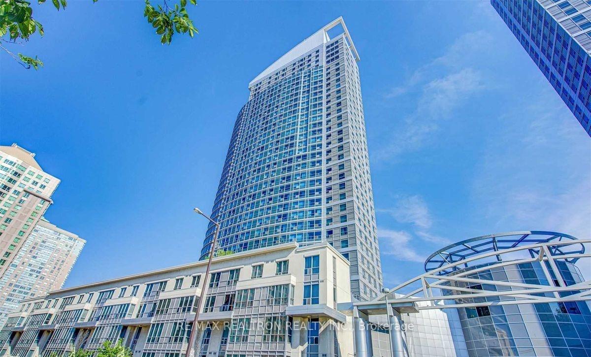 36-lee-centre-drive-scarborough-ontario-e12975088