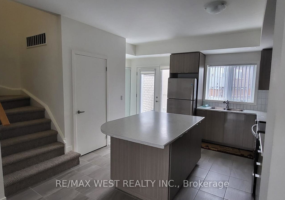 1525-kingston-road-pickering-ontario-e12975296