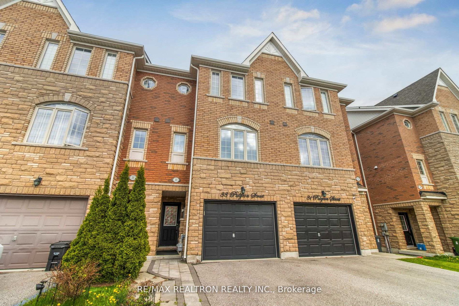 33-pidgeon-street-scarborough-ontario-e12975306