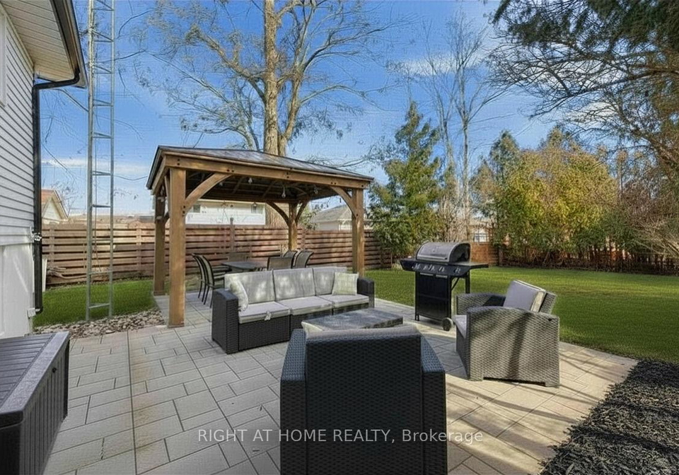 345-highgate-avenue-oshawa-ontario-e12975978