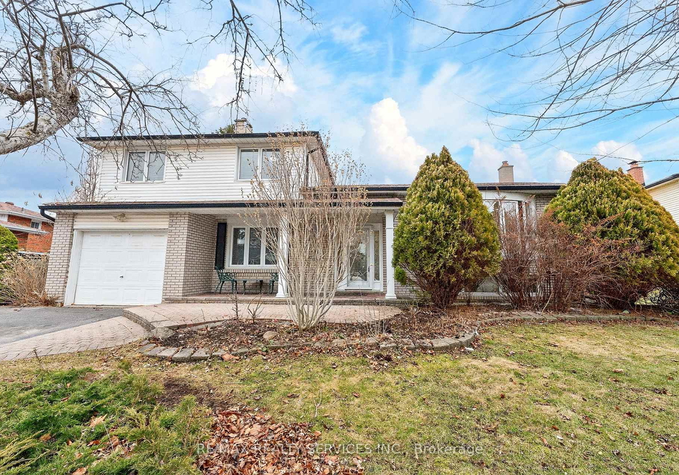 13-strathy-road-ajax-ontario-e12976568