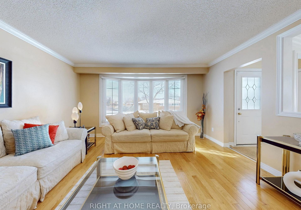 2-barnes-crescent-scarborough-ontario-e12976614