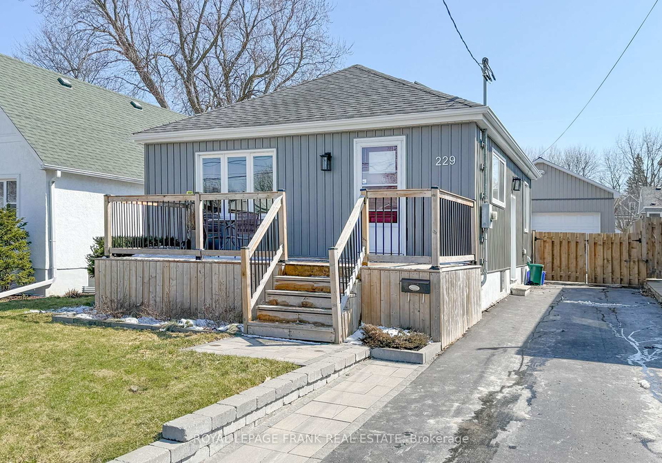 229-hibbert-avenue-oshawa-ontario-e12976692