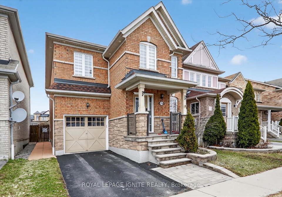 73-feint-drive-ajax-ontario-e12976816