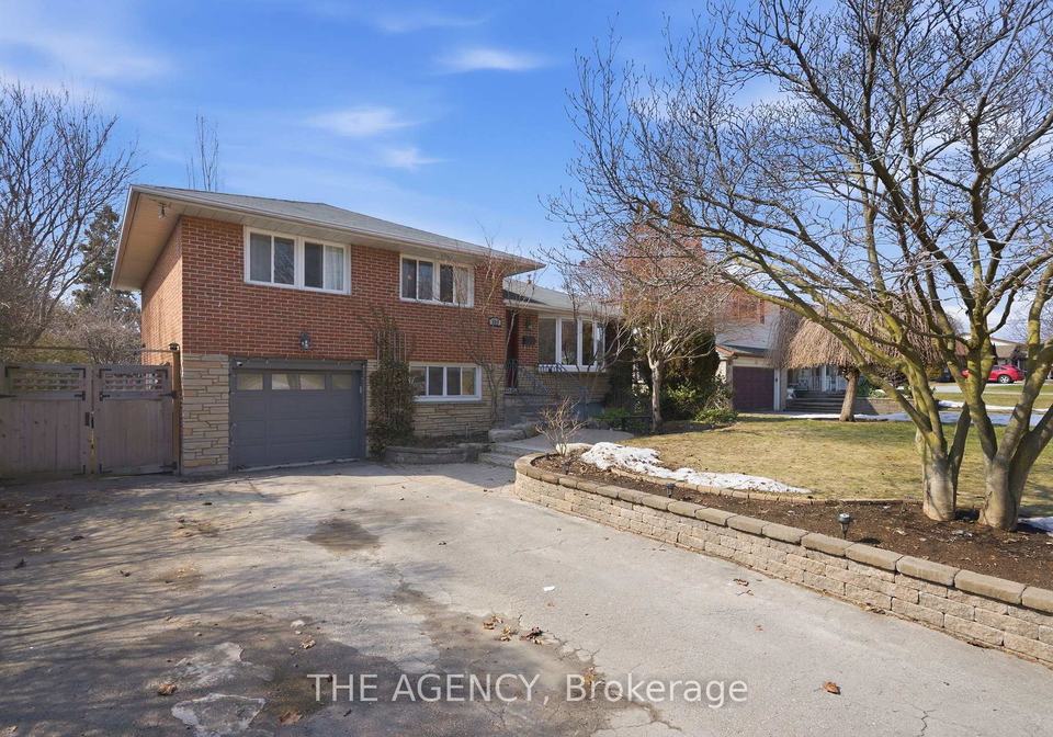 118-applewood-crescent-whitby-ontario-e12977124