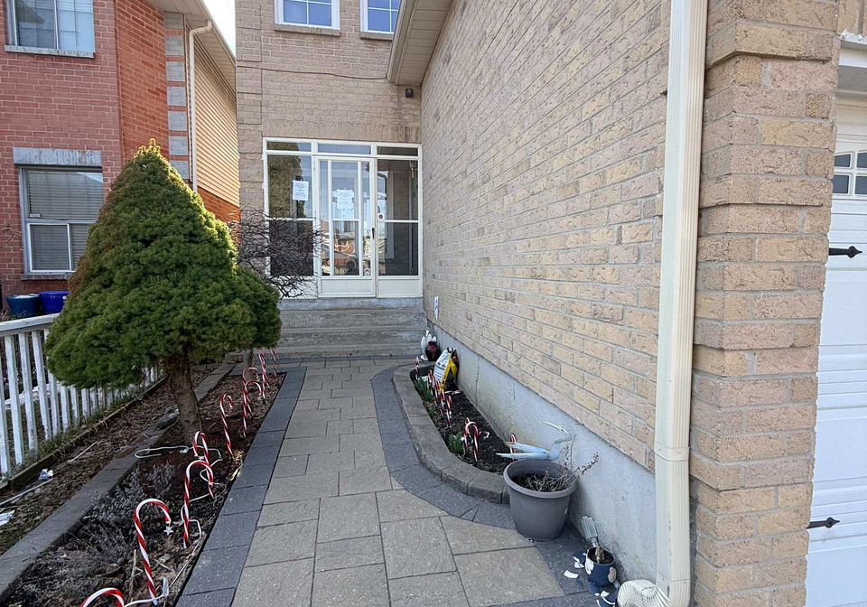 2274-chapman-court-pickering-ontario-e12977232