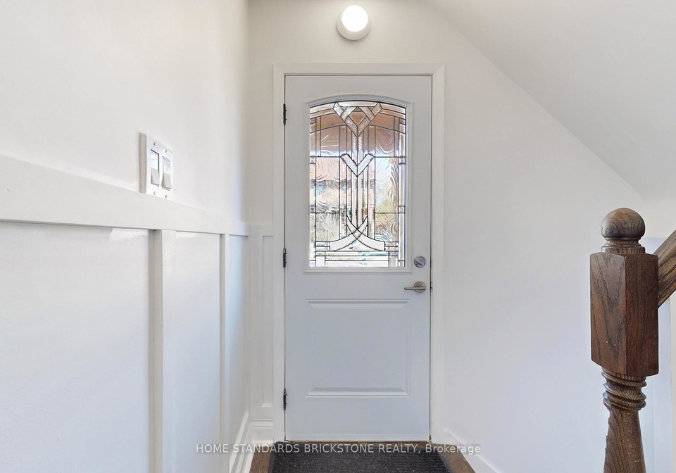 21-pretoria-avenue-east-york-ontario-e12977372