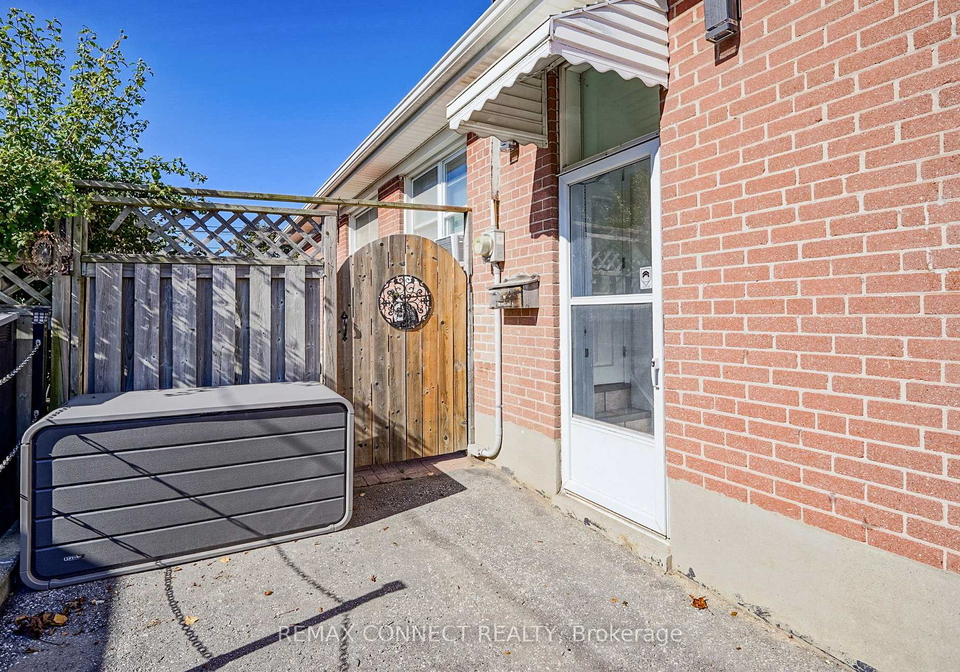 326-rosedale-drive-w-whitby-ontario-e12977380