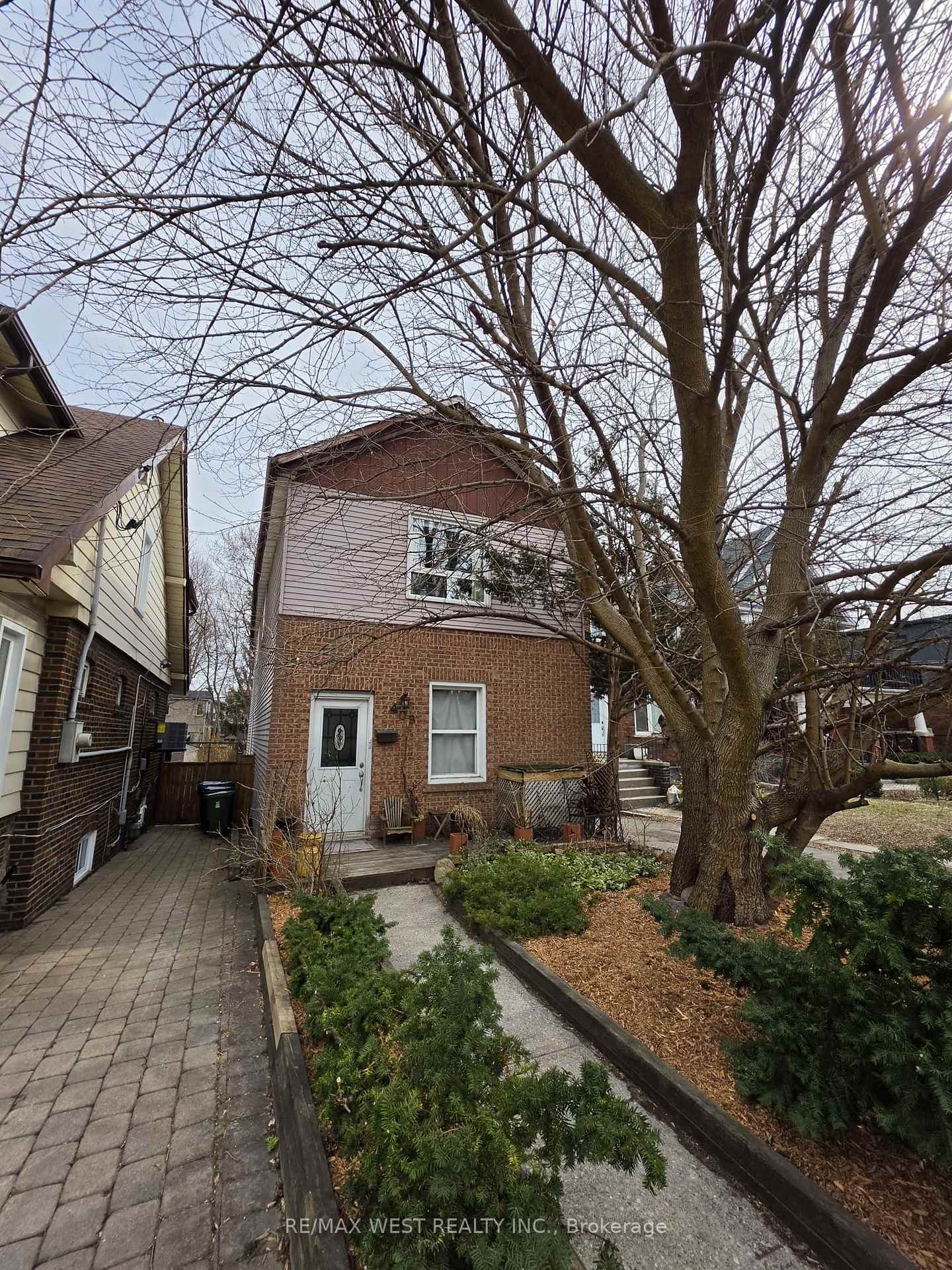 409-woodbine-avenue-toronto-ontario-e12977514