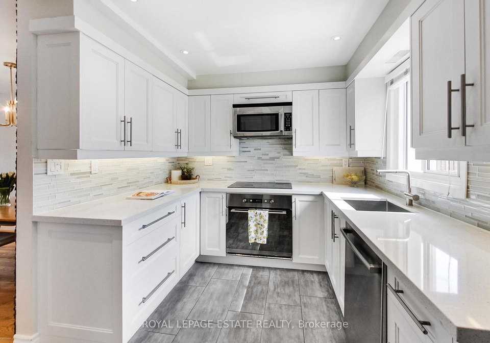 101-hammersmith-avenue-toronto-ontario-e12978576