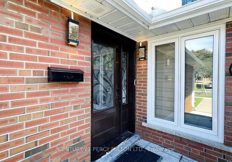 10-clementine-square-scarborough-ontario-e12978754