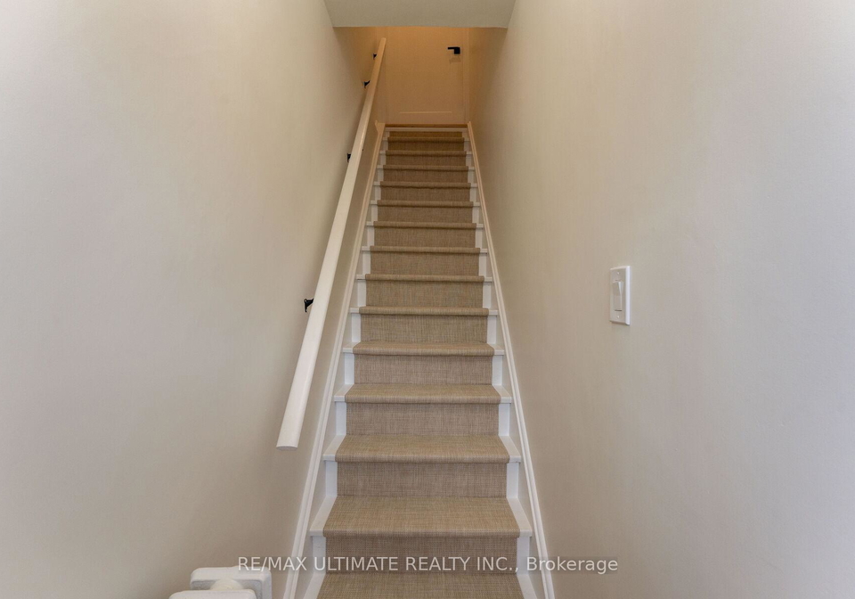 484a-cosburn-avenue-east-york-ontario-e12980038