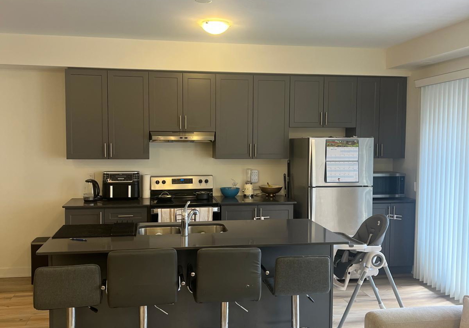 1695-dersan-street-s-pickering-ontario-e12981154