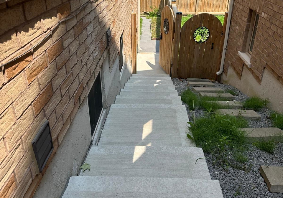 2449-secreto-drive-oshawa-ontario-e12981236