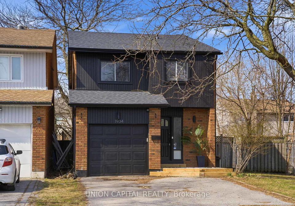 1934-memory-lane-pickering-ontario-e12981392