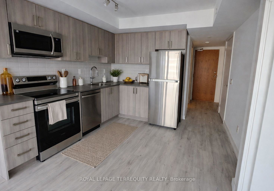 1435-celebration-drive-pickering-ontario-e12982524