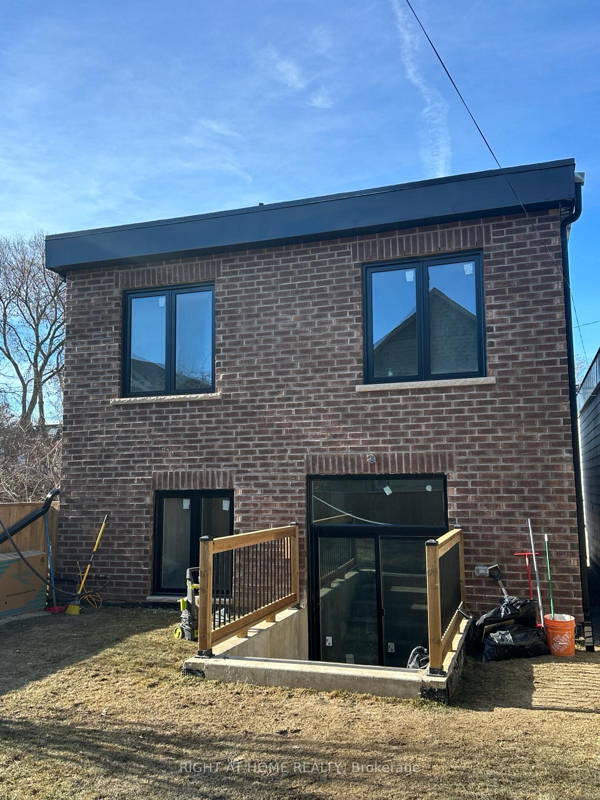 94-barrington-avenue-east-york-ontario-e12982706