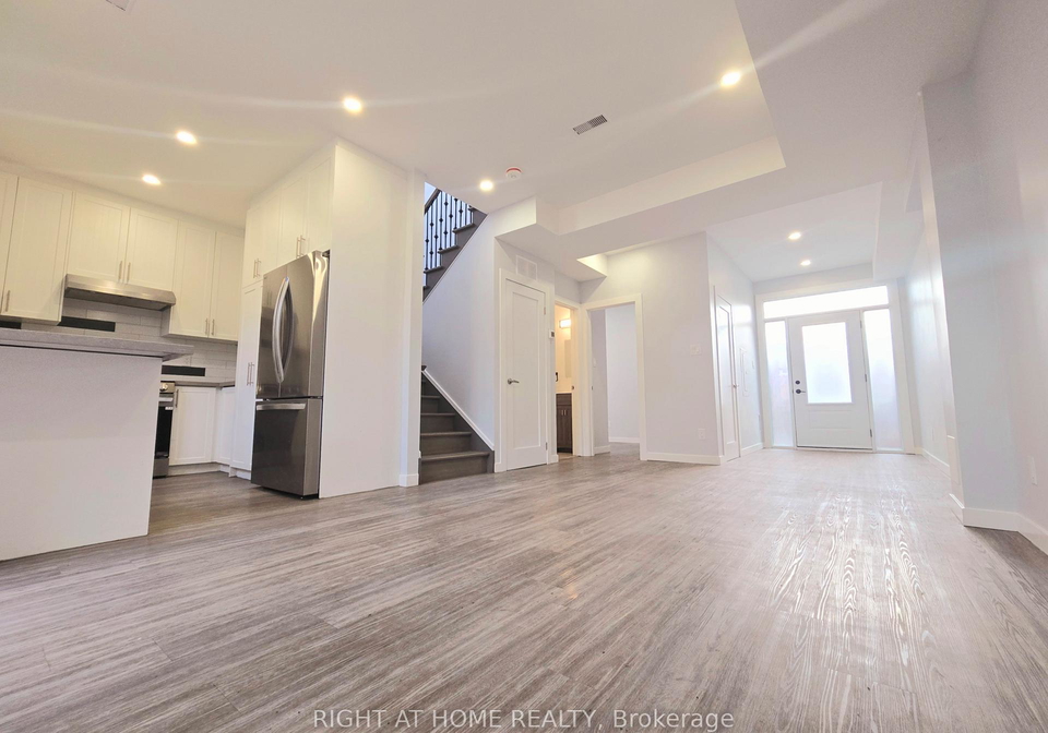 94-barrington-avenue-east-york-ontario-e12982706