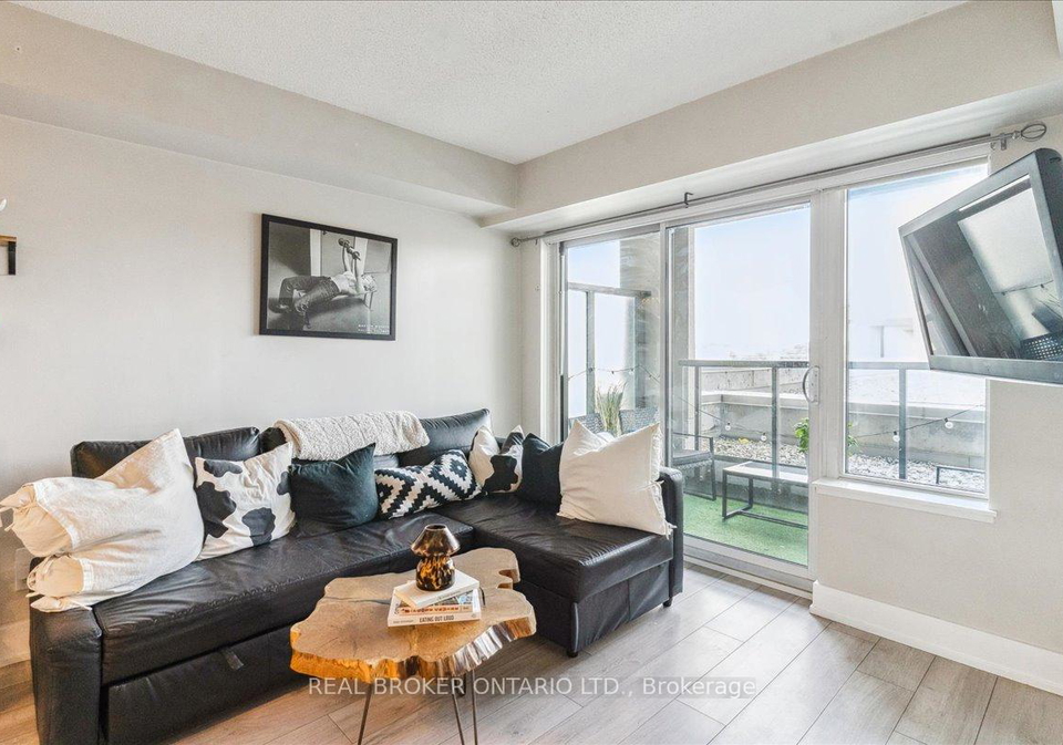1215-bayly-street-pickering-ontario-e12983002