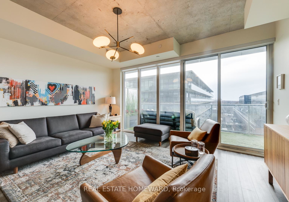 25-baseball-place-toronto-ontario-e12983130