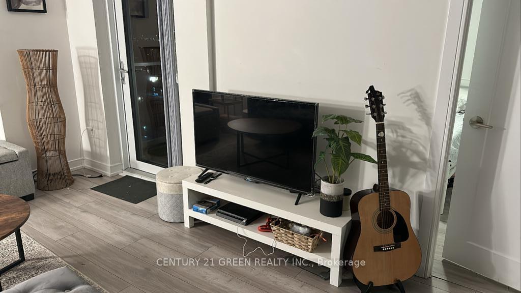 225-village-green-square-scarborough-ontario-e12983344