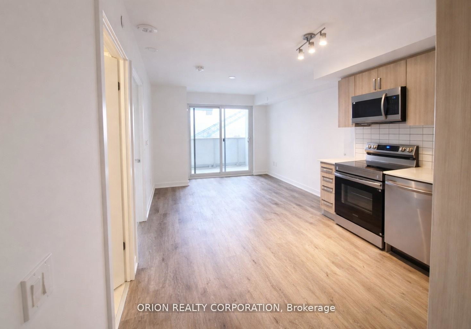 1010-sandy-beach-road-pickering-ontario-e12983414