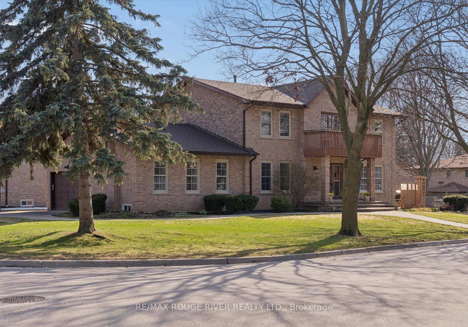 2-worfolk-place-whitby-ontario-e12984196