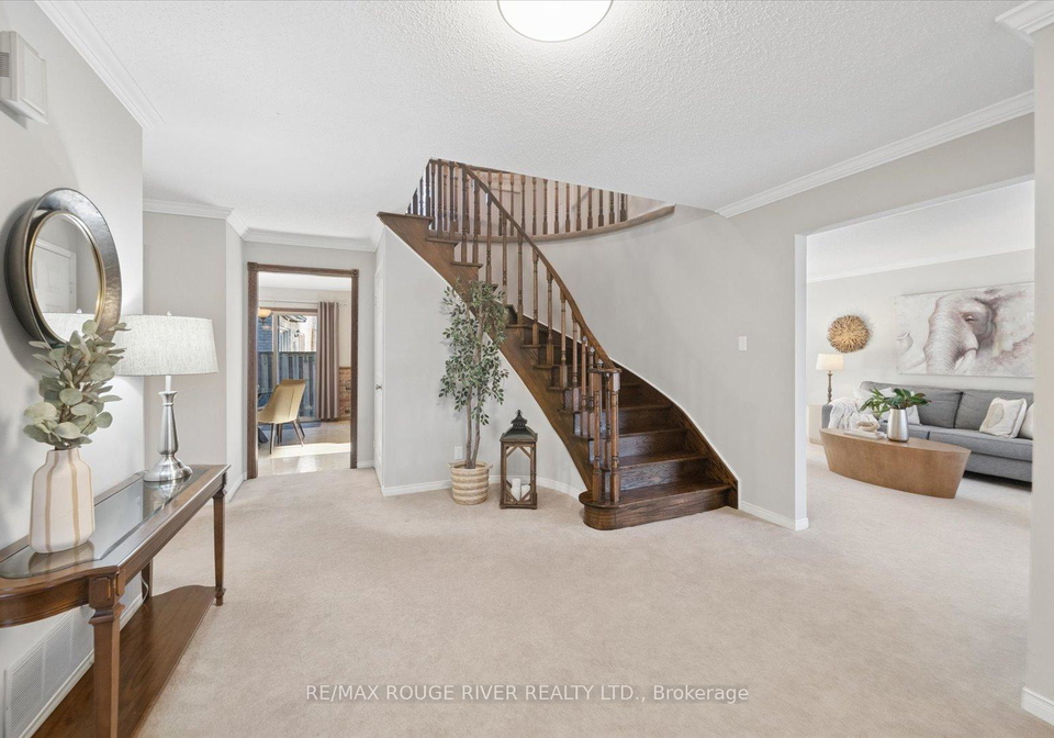 2-worfolk-place-whitby-ontario-e12984196