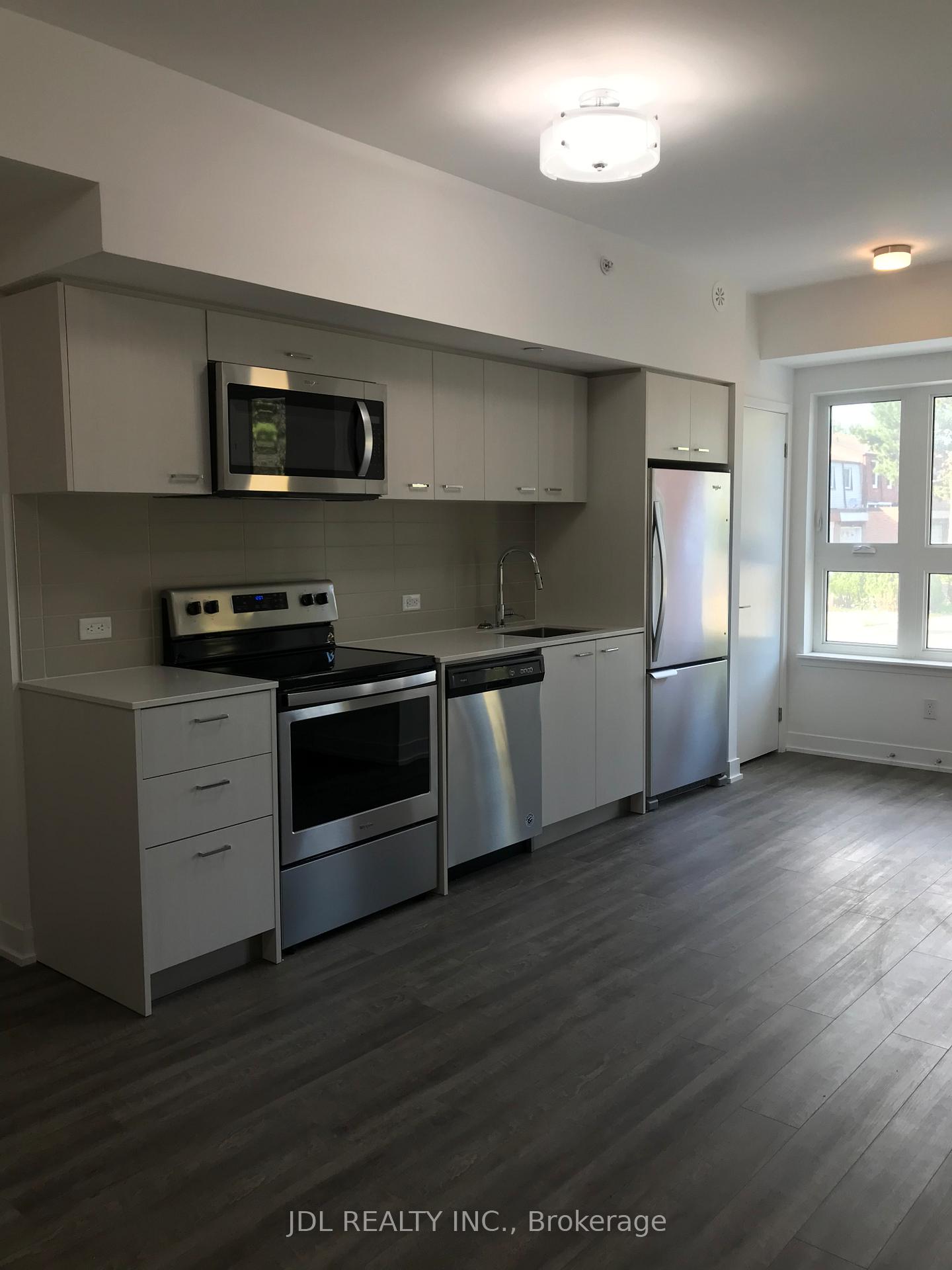 2100-n-bridletown-circle-n-scarborough-ontario-e12984590