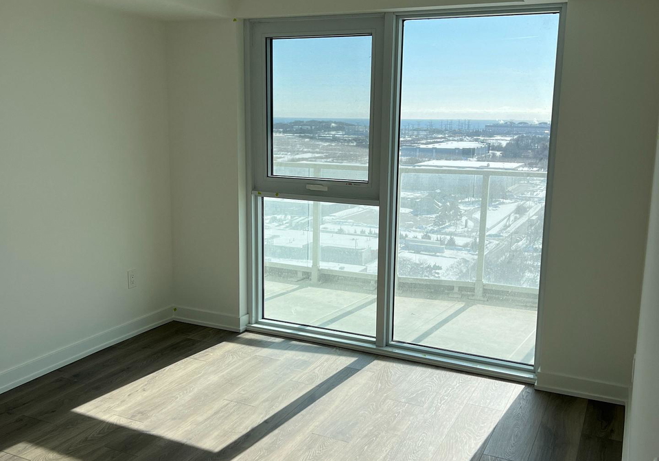1010-sandy-beach-road-pickering-ontario-e12984662