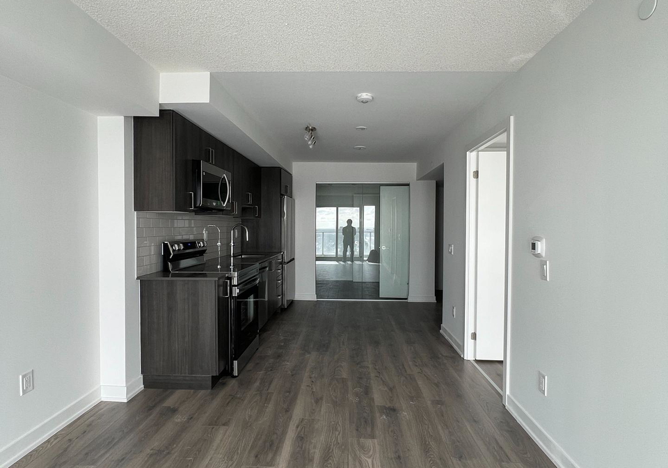 1010-sandy-beach-road-pickering-ontario-e12984662