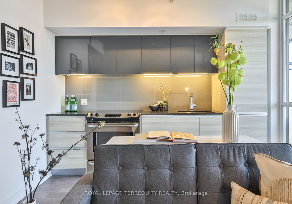 1190-dundas-street-e-toronto-ontario-e12984986
