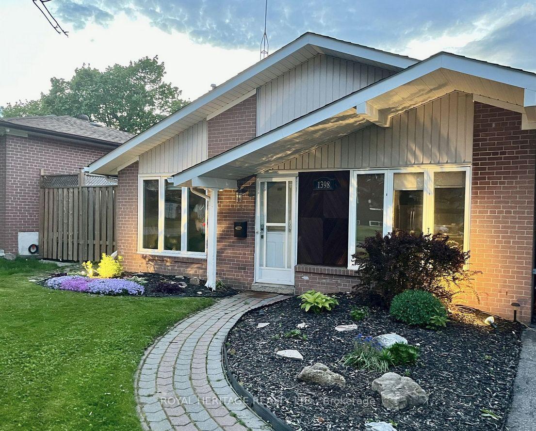 1398-fordon-avenue-pickering-ontario-e12985112