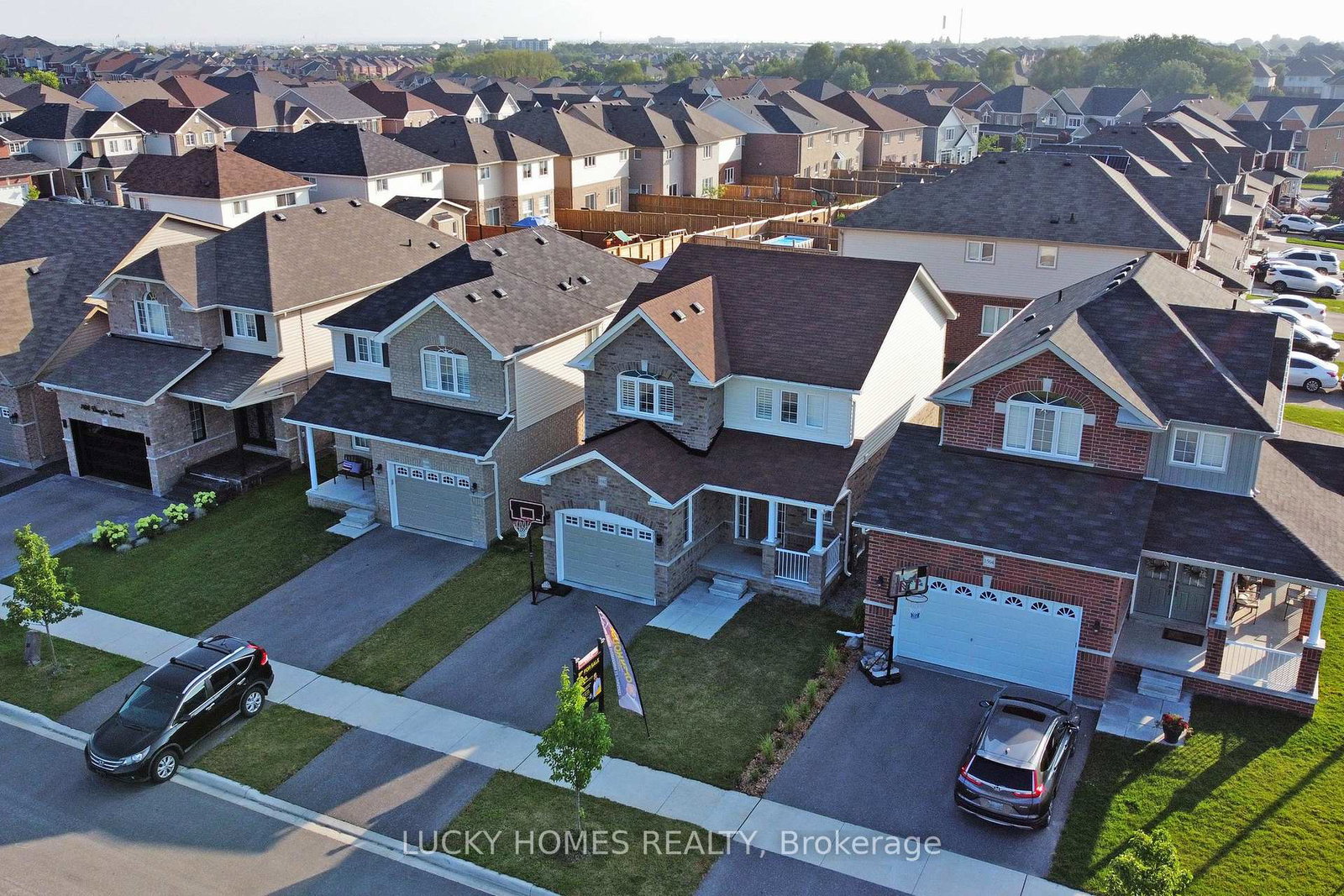 1502-dunedin-crescent-oshawa-ontario-e12985646