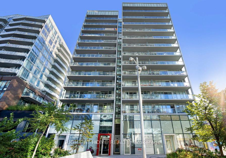 25-baseball-place-toronto-ontario-e12985774