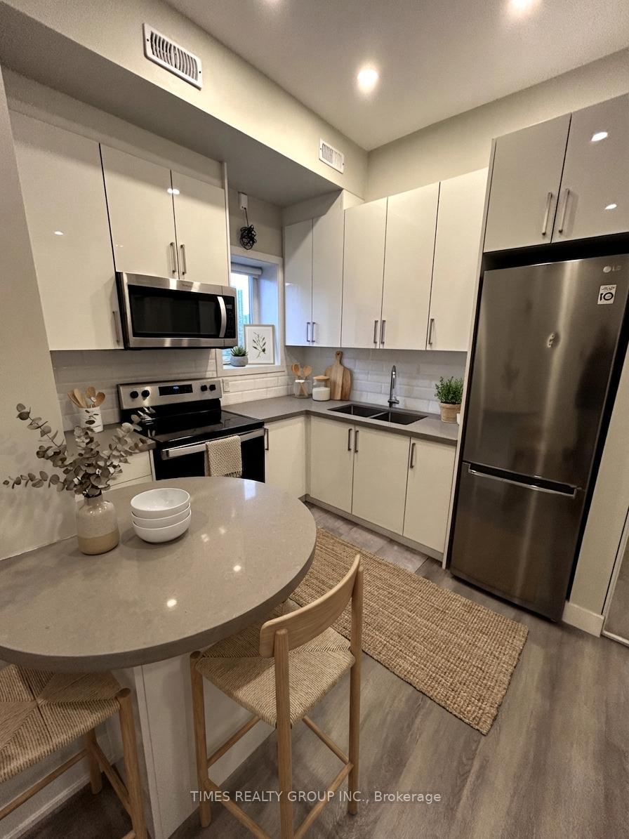 728-queen-street-e-toronto-ontario-e12987046