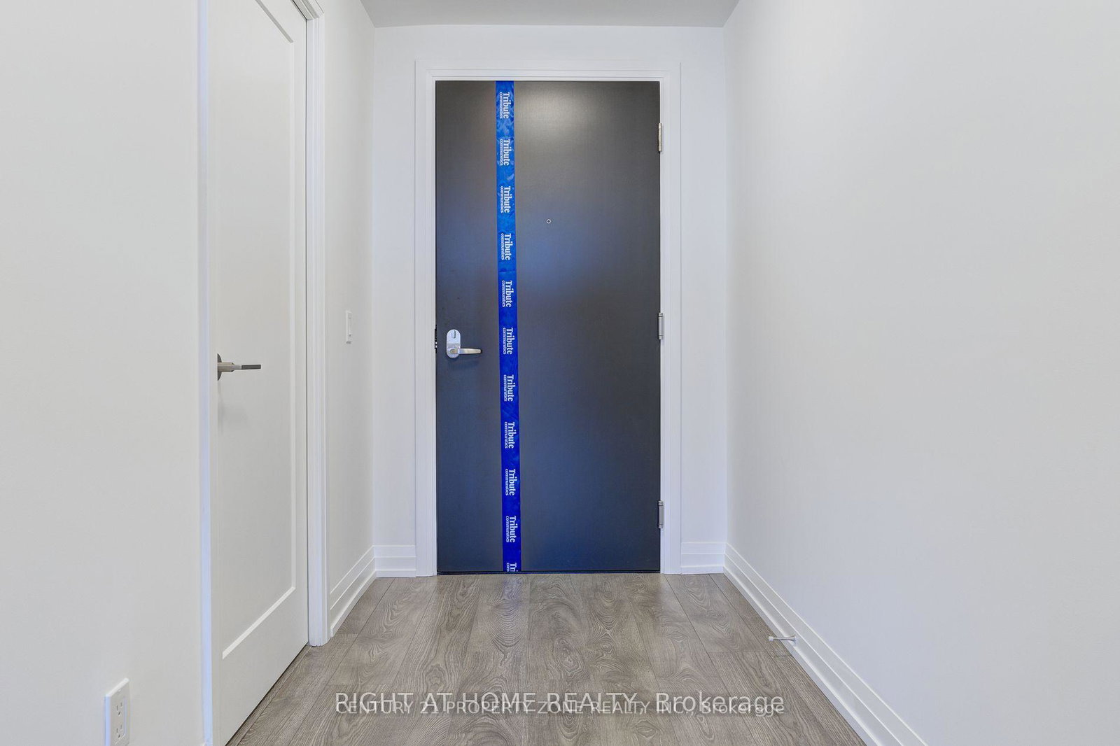 286-main-street-toronto-ontario-e12987522