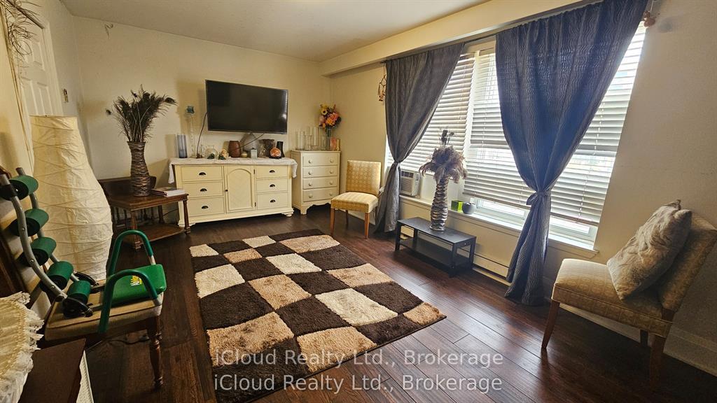 1847-lawrence-avenue-e-scarborough-ontario-e12987792