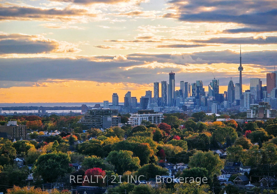 5-massey-square-east-york-ontario-e12988314