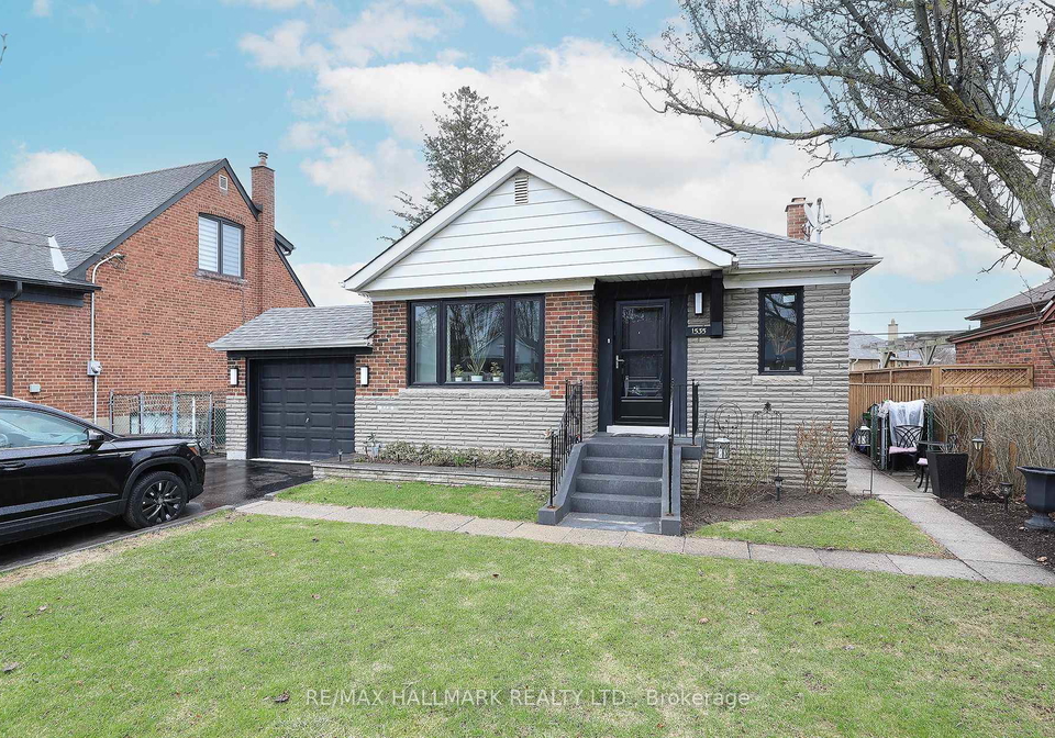 1535-pharmacy-avenue-scarborough-ontario-e12988628